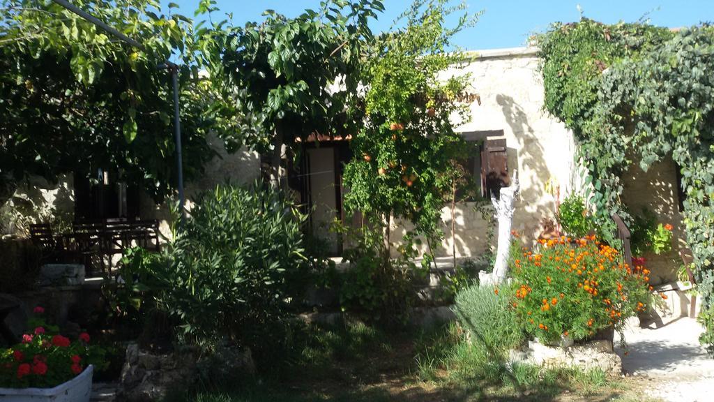 Loxandra Inn Kathikas Exterior foto