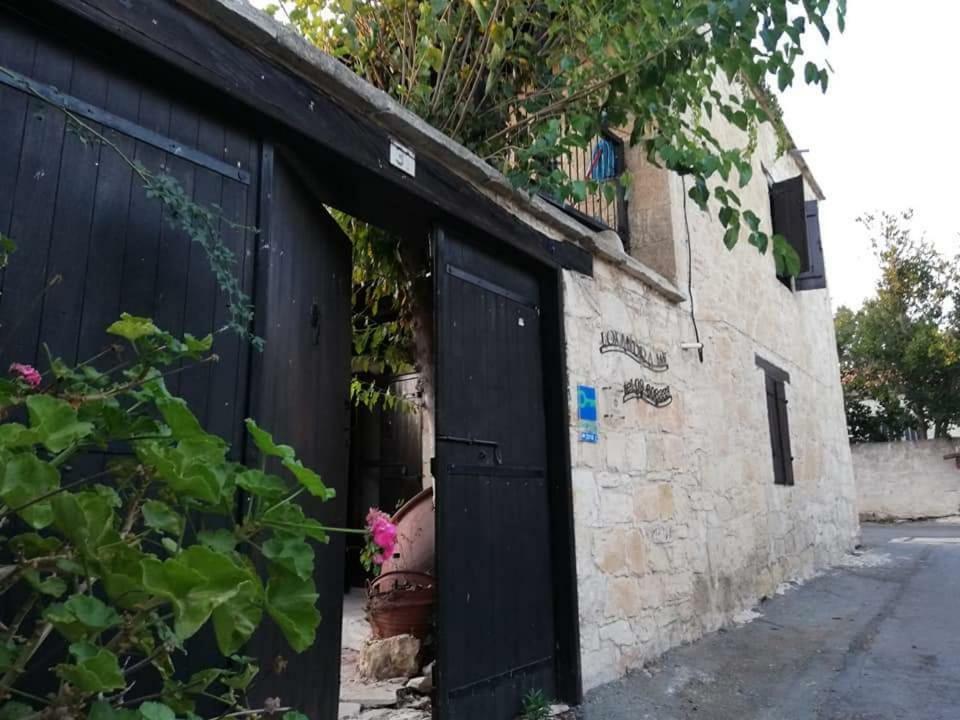 Loxandra Inn Kathikas Exterior foto